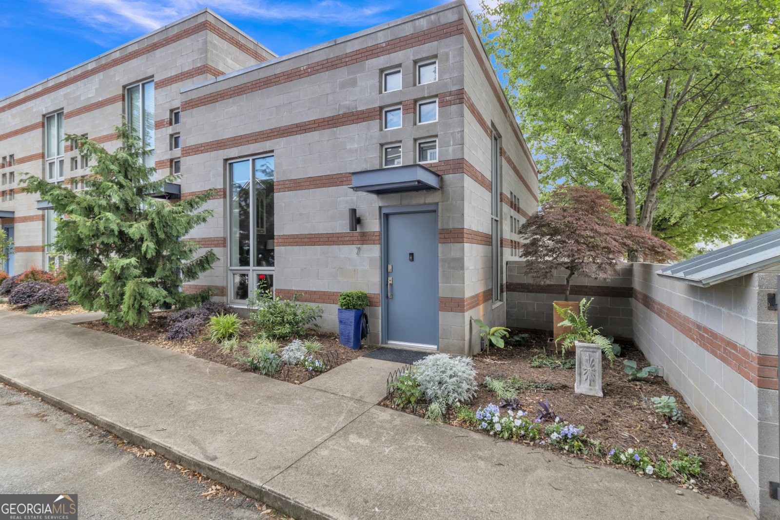 542 RALPH MCGILL Boulevard Atlanta - 1