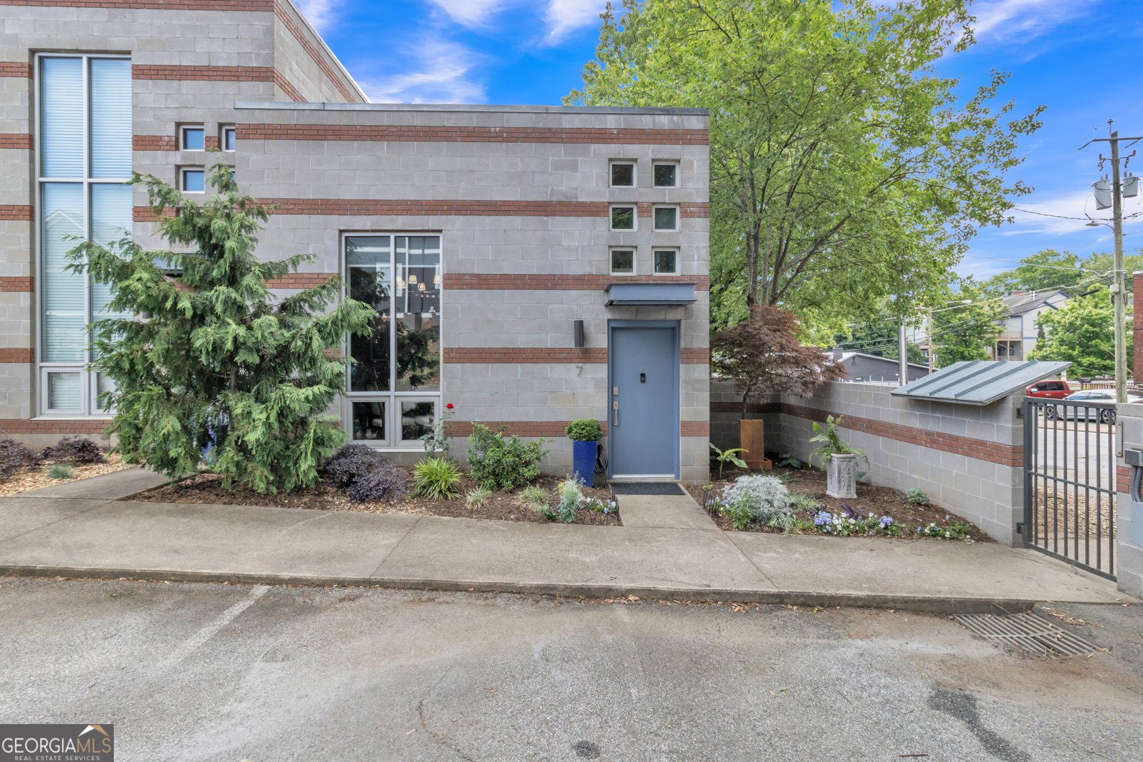 542 RALPH MCGILL Boulevard Atlanta - 3