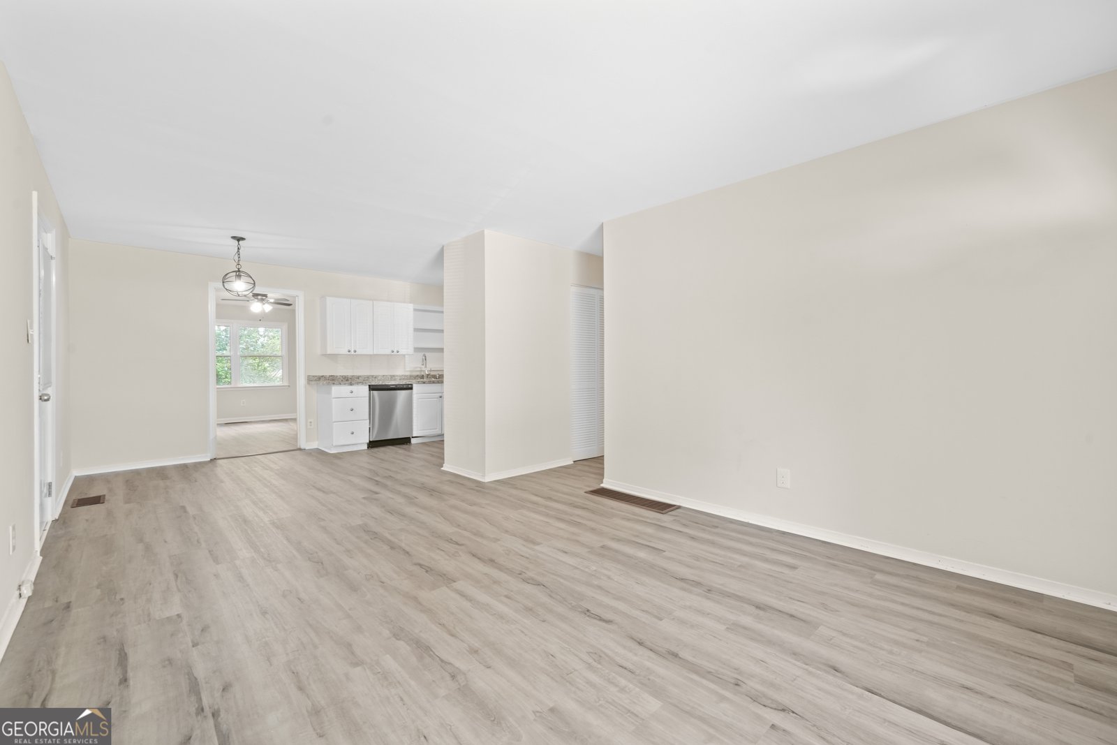 3698 Fairlane Drive Atlanta - 3