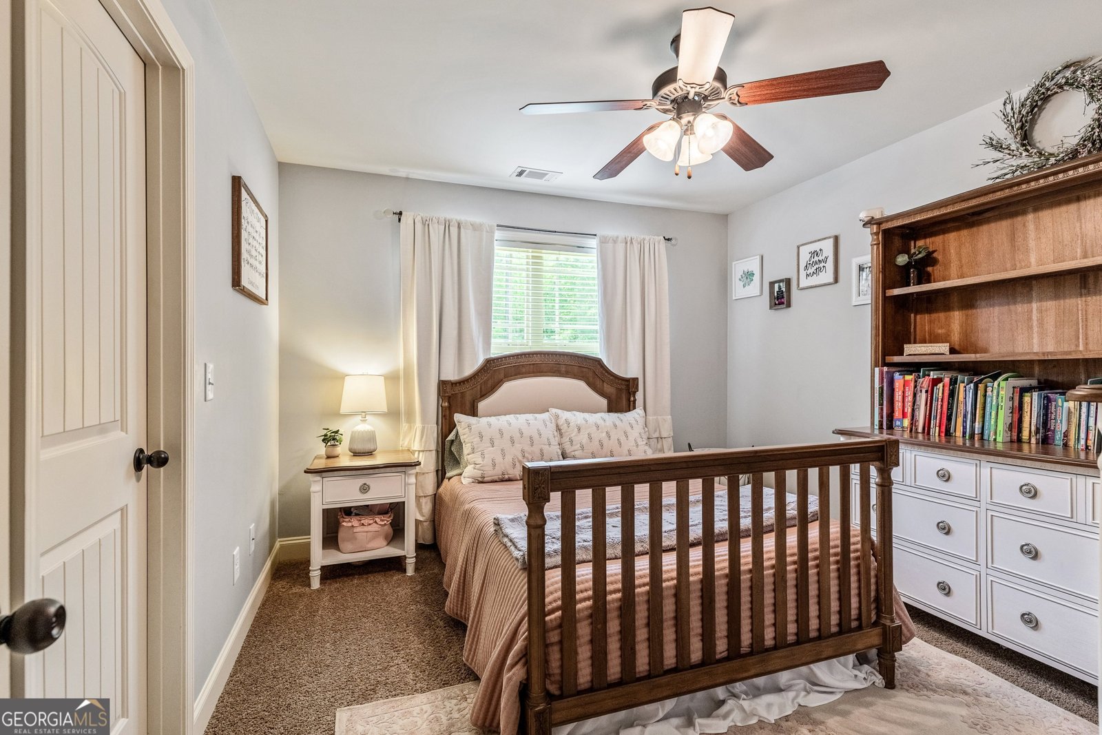 100 Chantilly Lane Fayetteville - 33