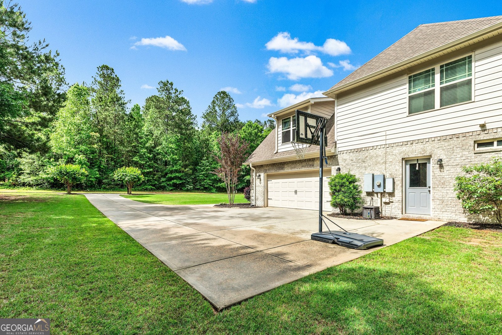 100 Chantilly Lane Fayetteville - 48
