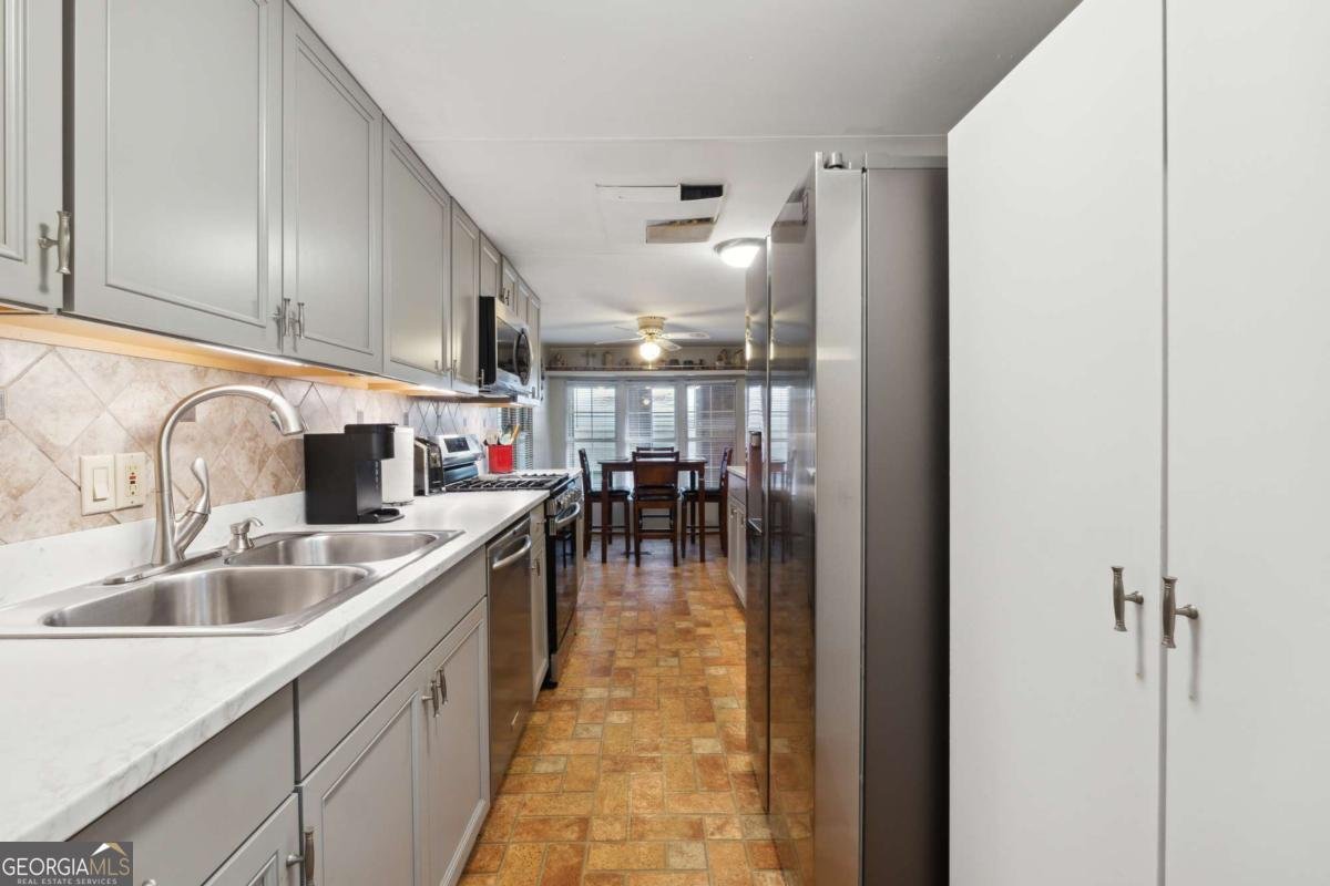 207 Canyon Pass Cleveland - 9