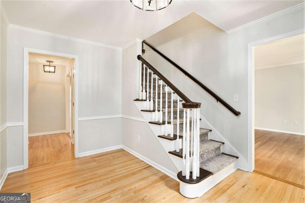 6300 Mountain Brook Lane Atlanta - 23