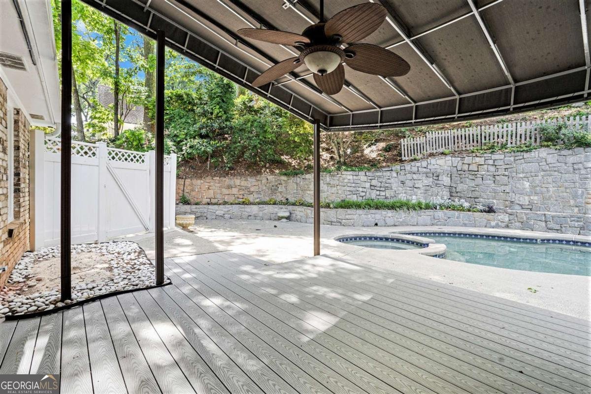 6300 Mountain Brook Lane Atlanta - 34
