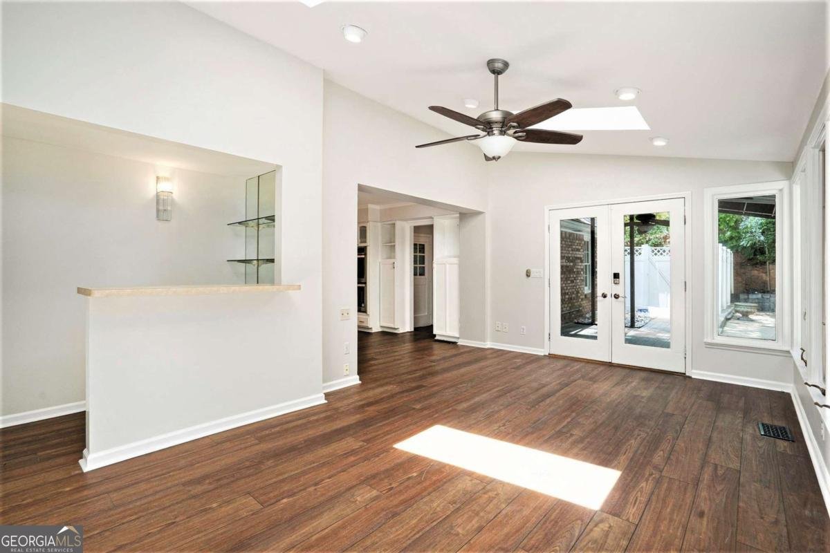 6300 Mountain Brook Lane Atlanta - 9