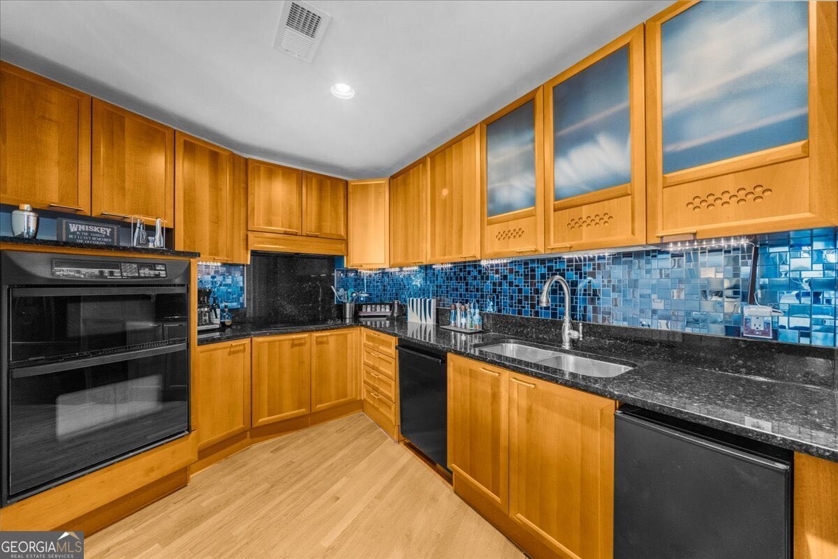 2881 Peachtree Road Atlanta - 26