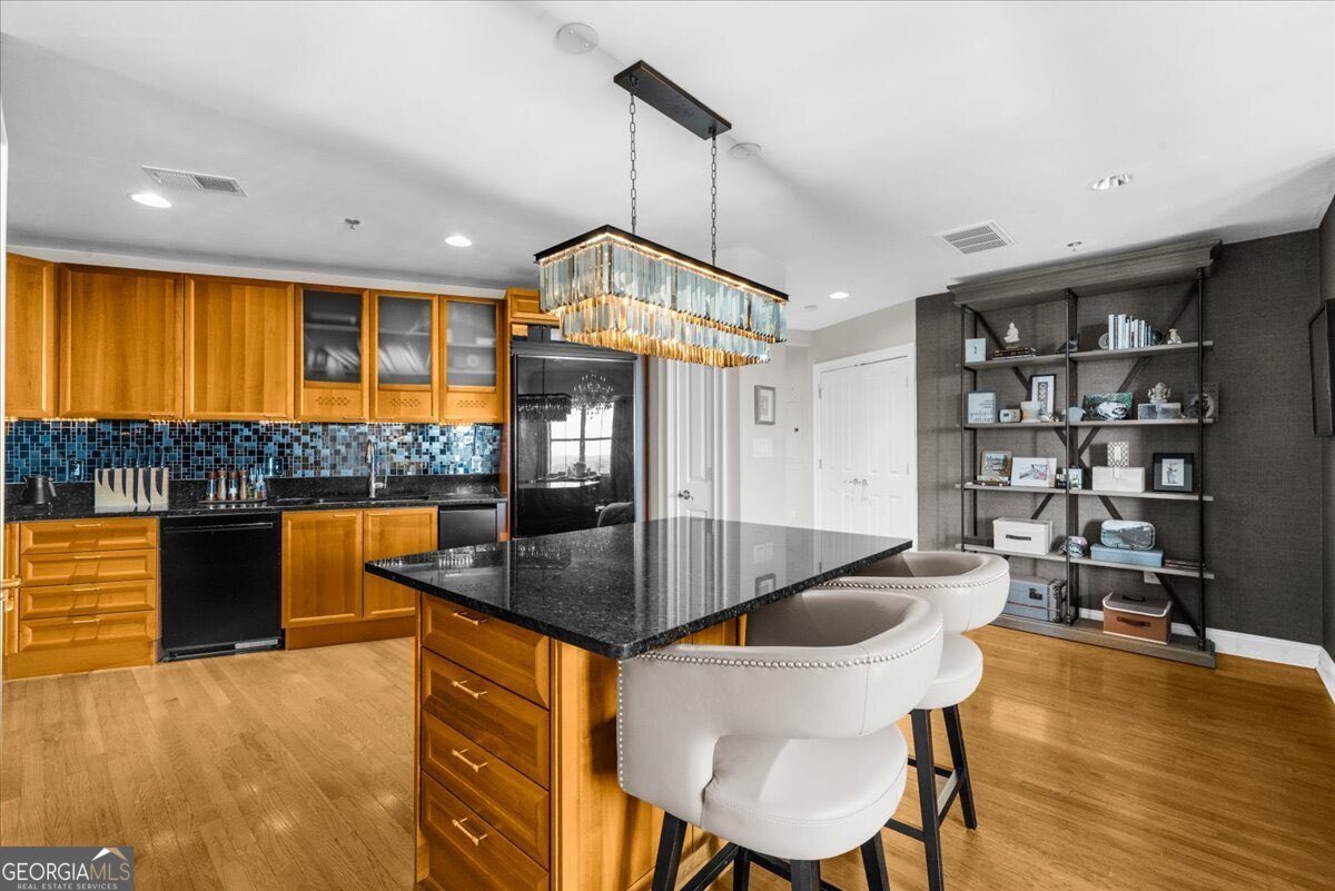 2881 Peachtree Road Atlanta - 30