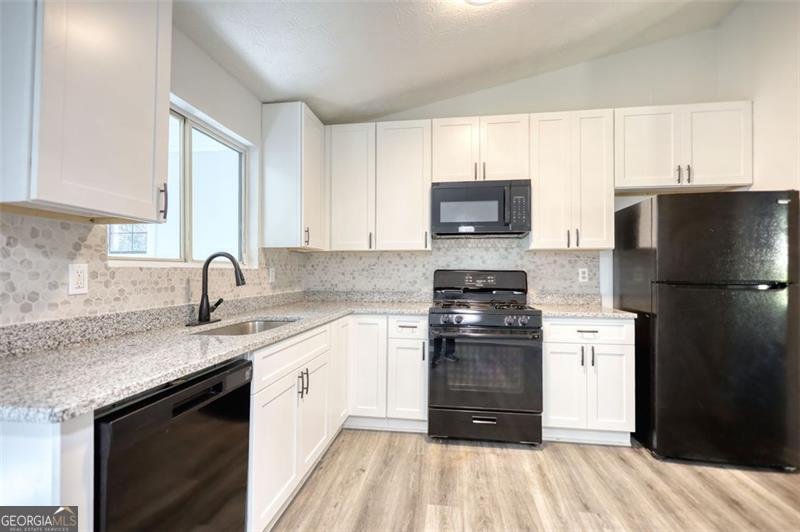 3959 WOOD PATH Drive Stone Mountain - 10