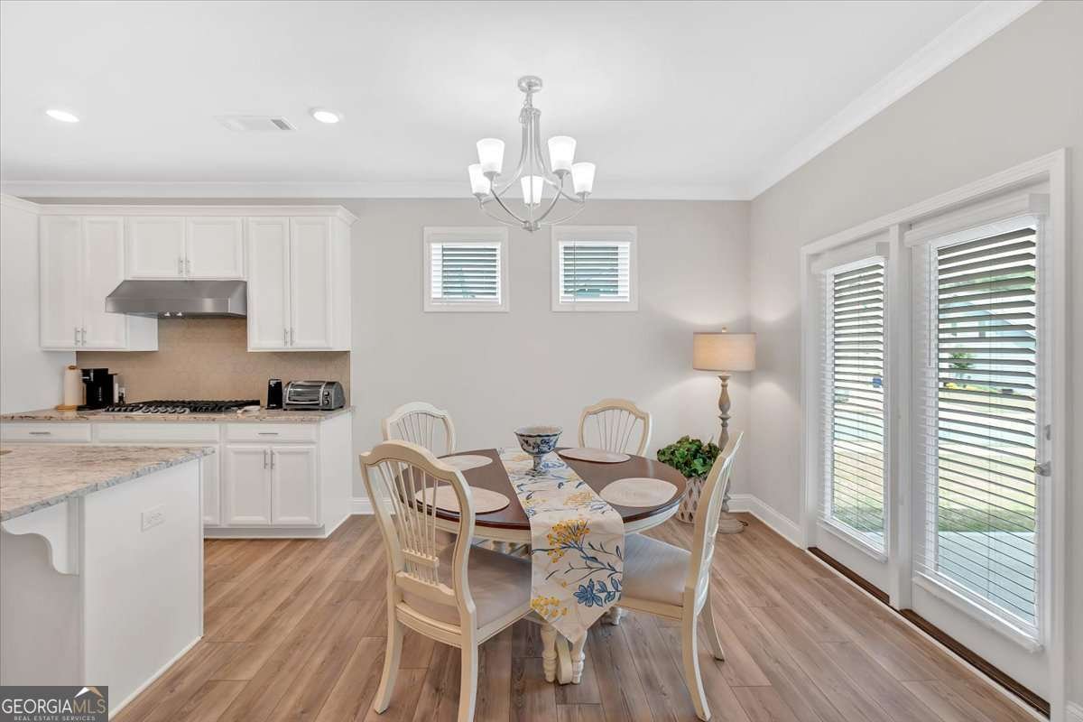 427 BLUFFS VIEW Lane Canton - 14