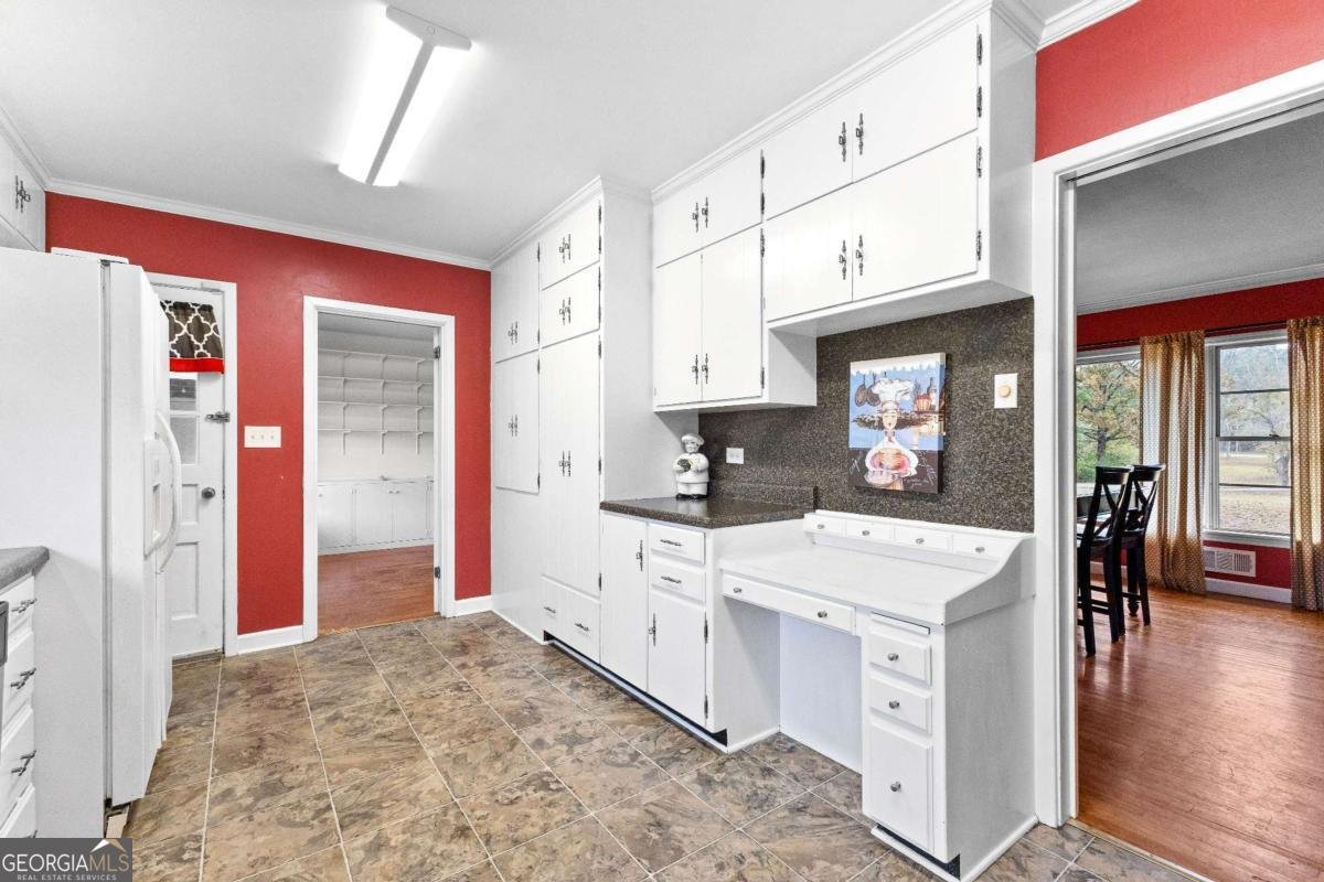 228 Franklindale Drive Thomaston - 23