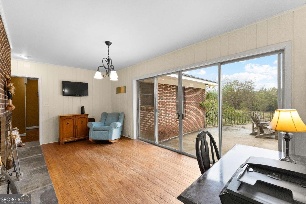 228 Franklindale Drive Thomaston - 31