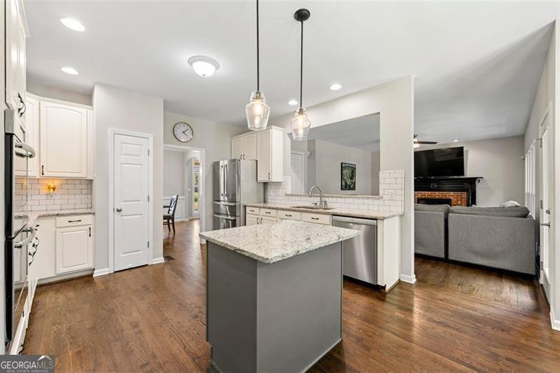 5652 Harbormist Drive Powder Springs - 1