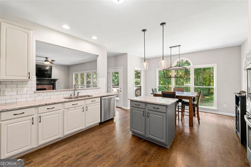 5652 Harbormist Drive Powder Springs - 3