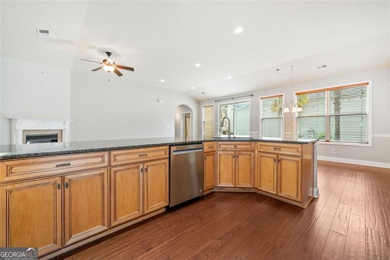 620 Stickley Oak Way Woodstock - 14