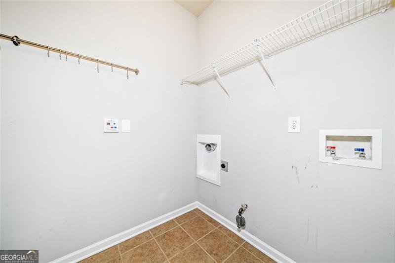 620 Stickley Oak Way Woodstock - 16