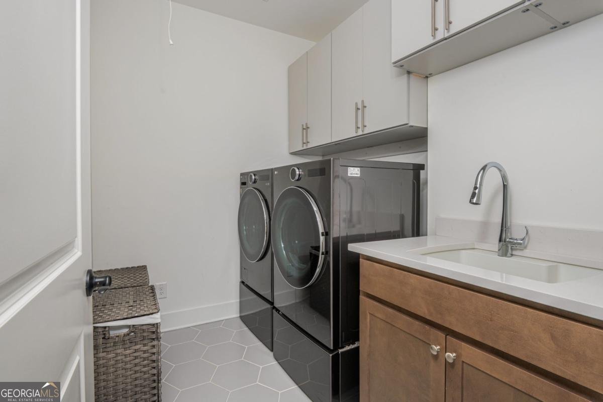 1011 Ridgeview Road Woodstock - 45
