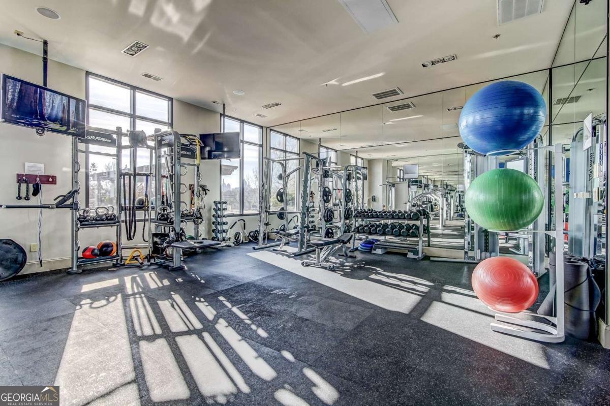 2233 Peachtree Road Atlanta - 25