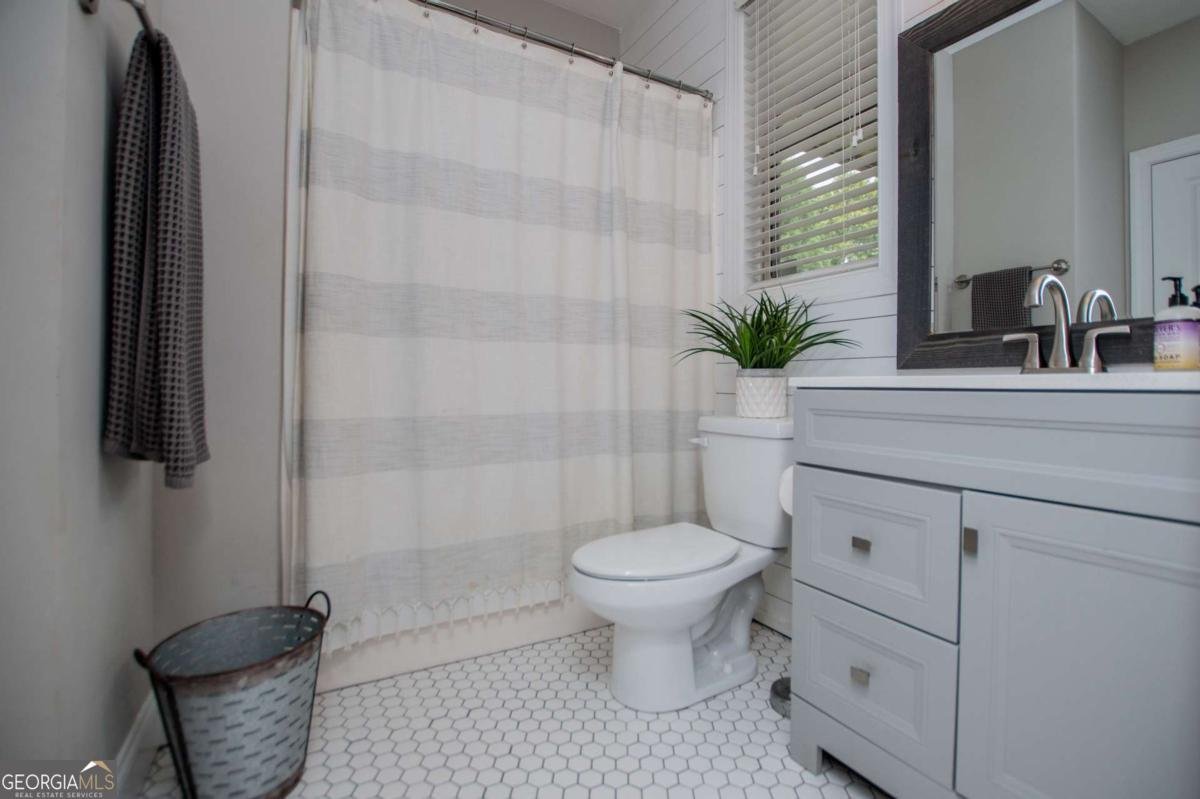 125 High Bluff Trail Carrollton - 69