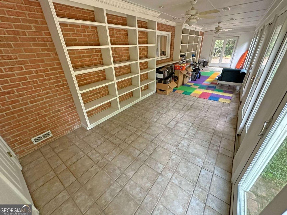 275 St George Drive Athens - 14