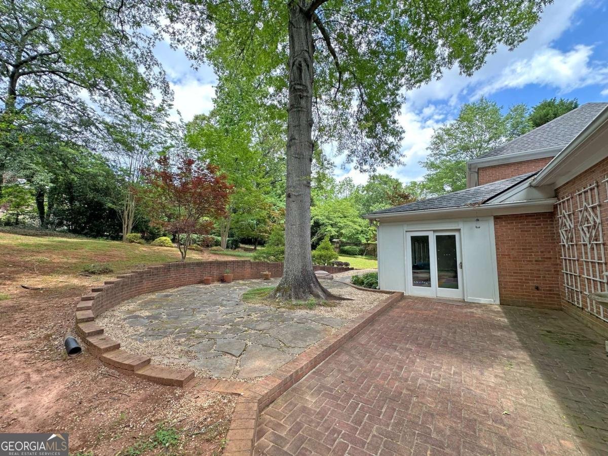 275 St George Drive Athens - 22