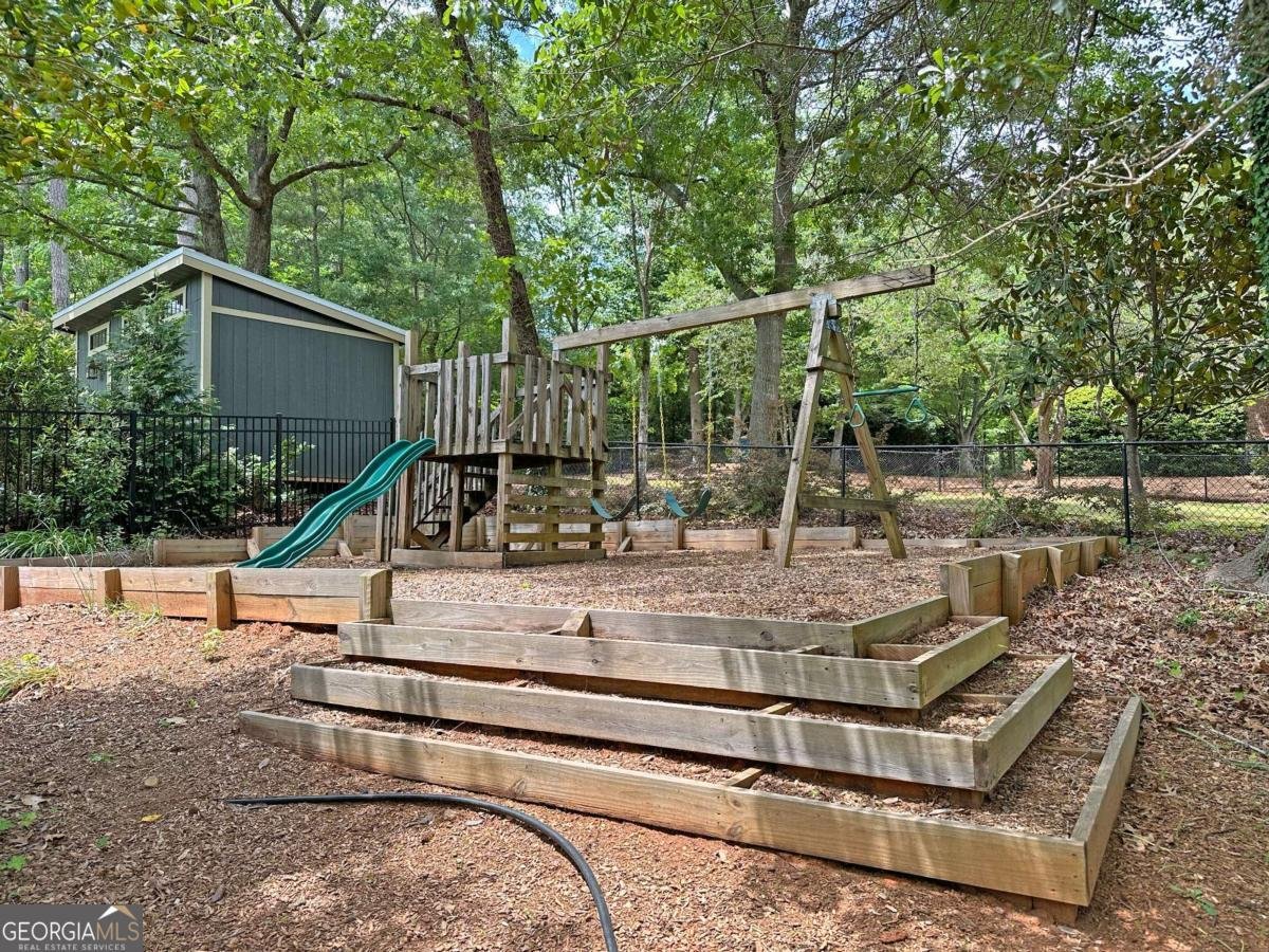 275 St George Drive Athens - 25
