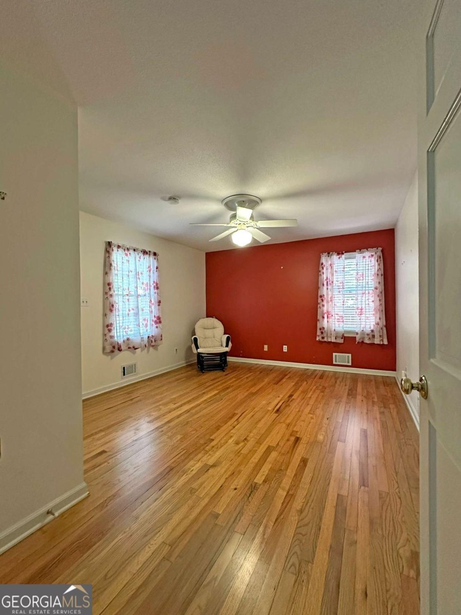 275 St George Drive Athens - 9