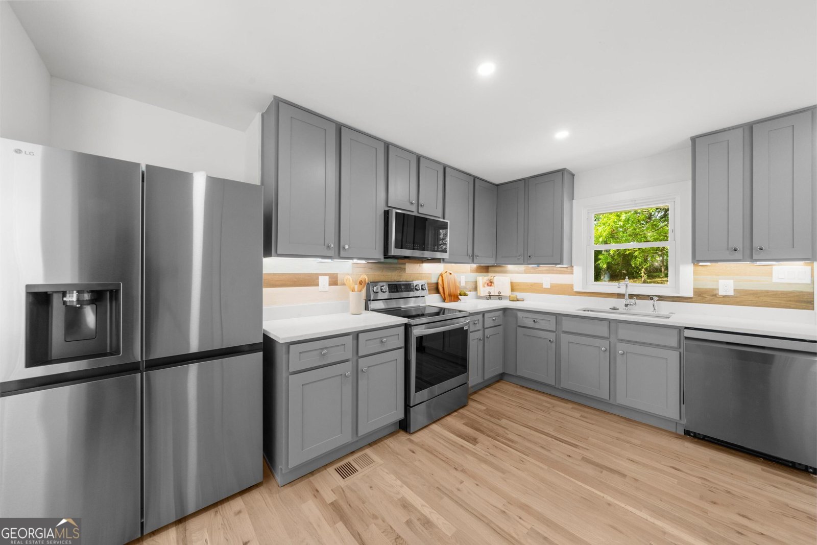 2385 Perkerson Road Atlanta - 23