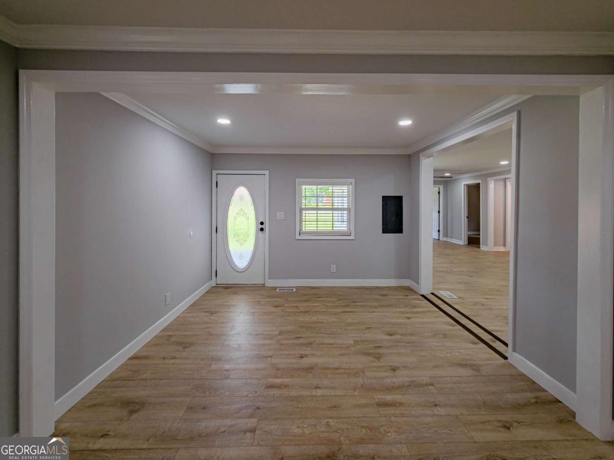 136 Oak Street Omega - 10