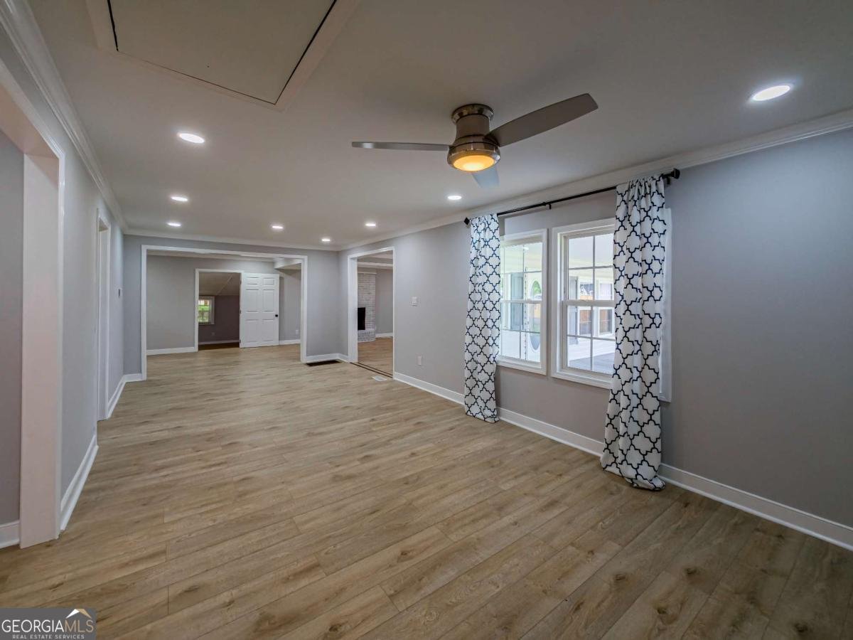 136 Oak Street Omega - 15