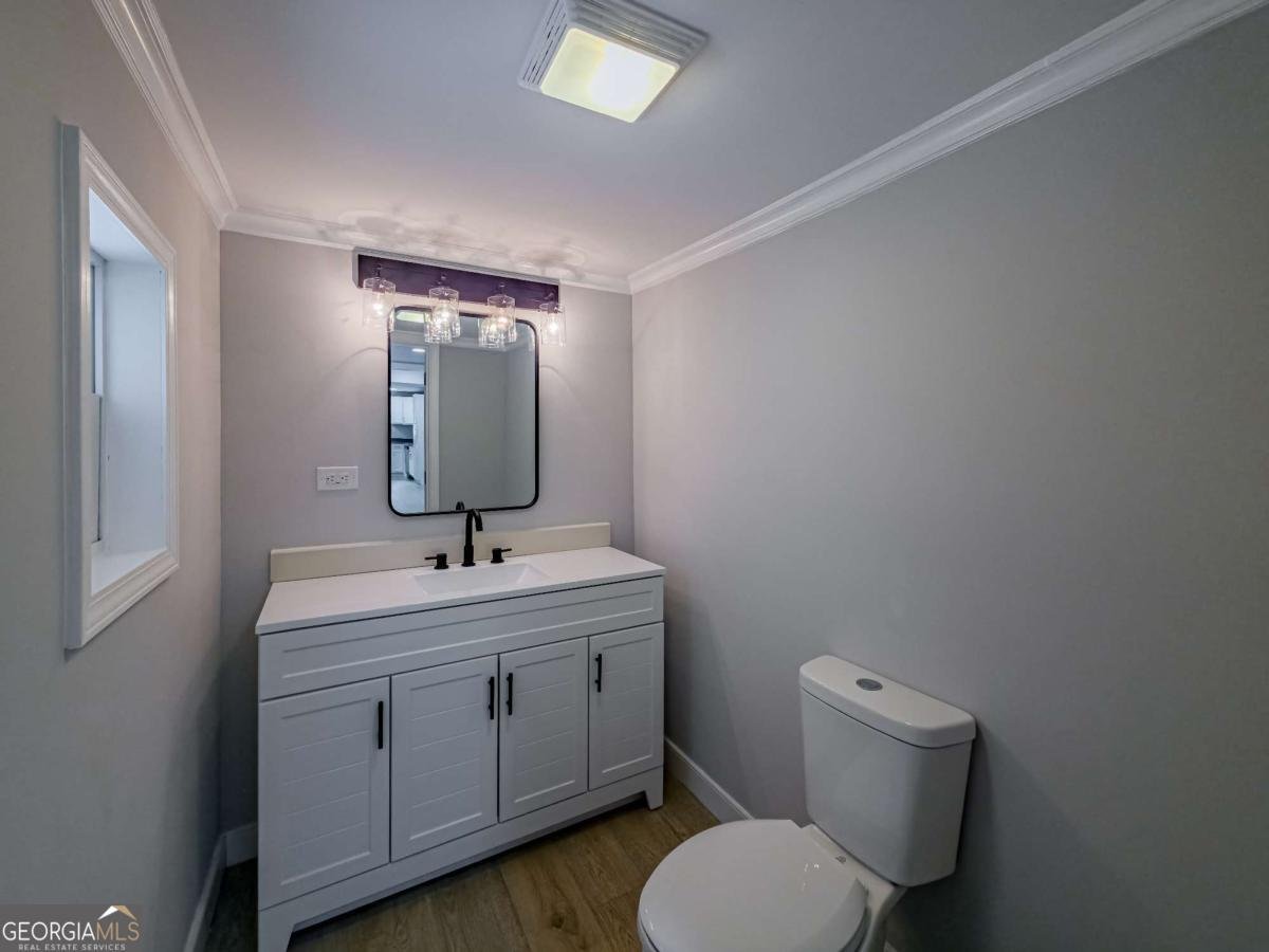 136 Oak Street Omega - 26