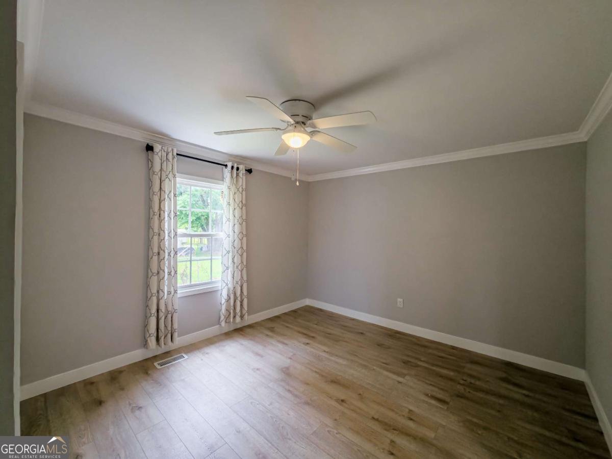 136 Oak Street Omega - 27
