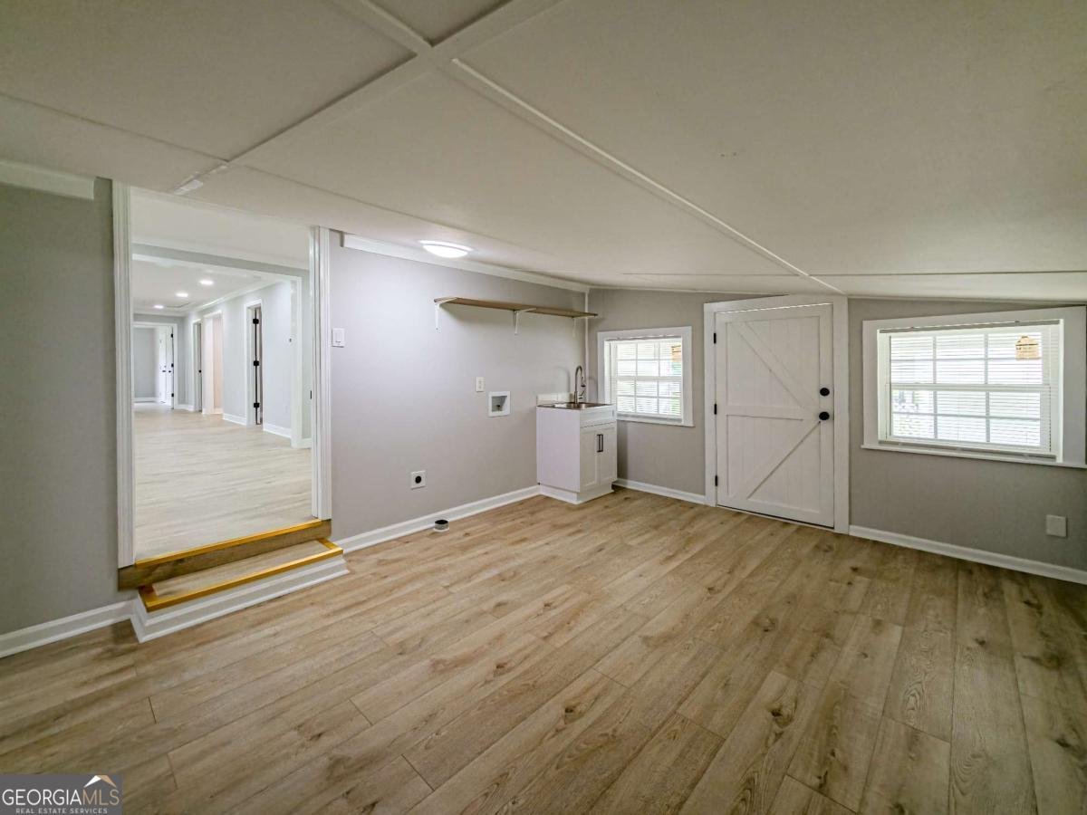136 Oak Street Omega - 41