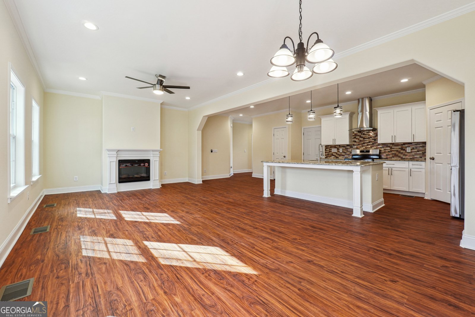 7902 West Shore Circle Riverdale - 5