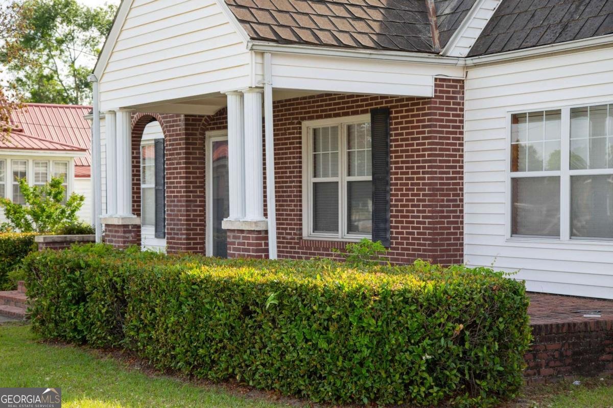 298 Main Street Baxley - 1