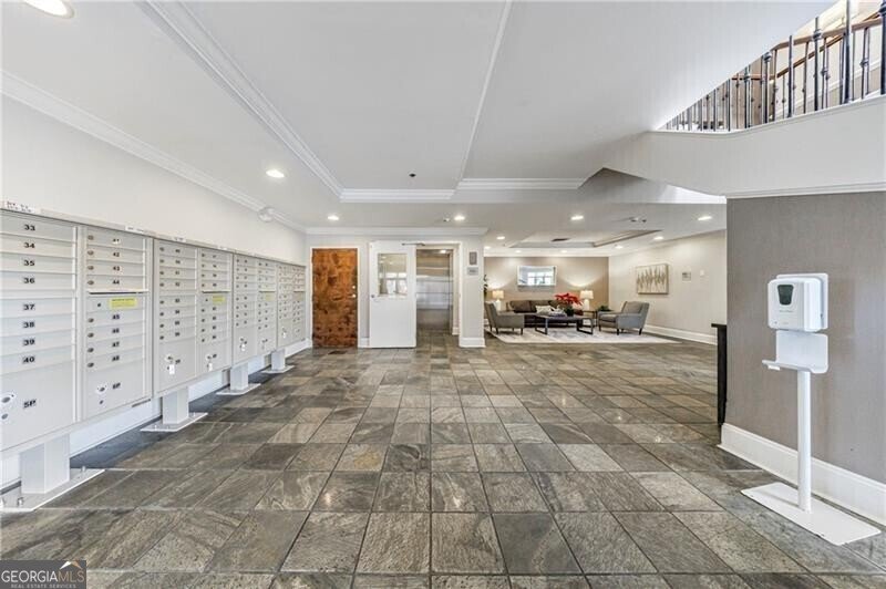 560 Dutch Valley Road Atlanta - 33