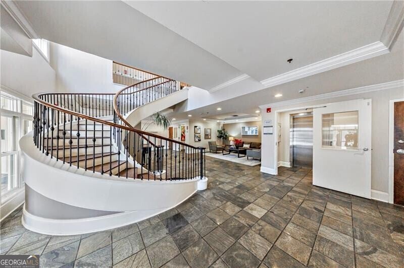 560 Dutch Valley Road Atlanta - 35