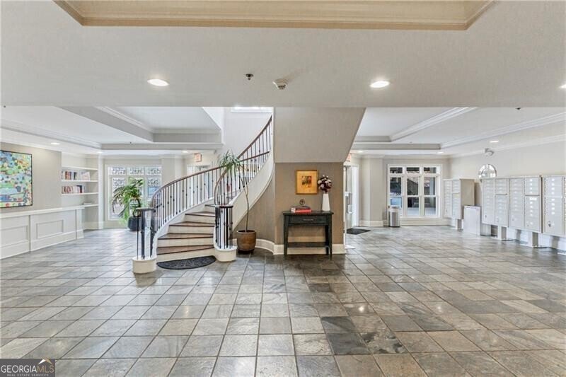 560 Dutch Valley Road Atlanta - 36
