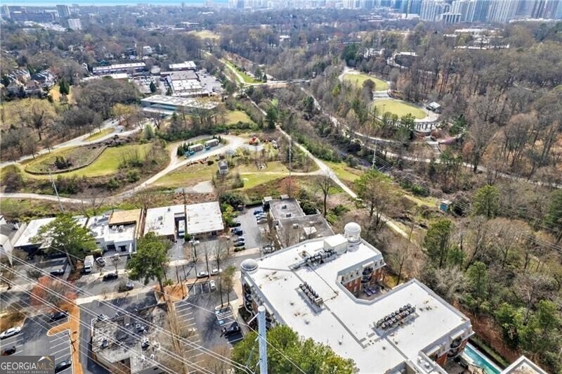 560 Dutch Valley Road Atlanta - 39
