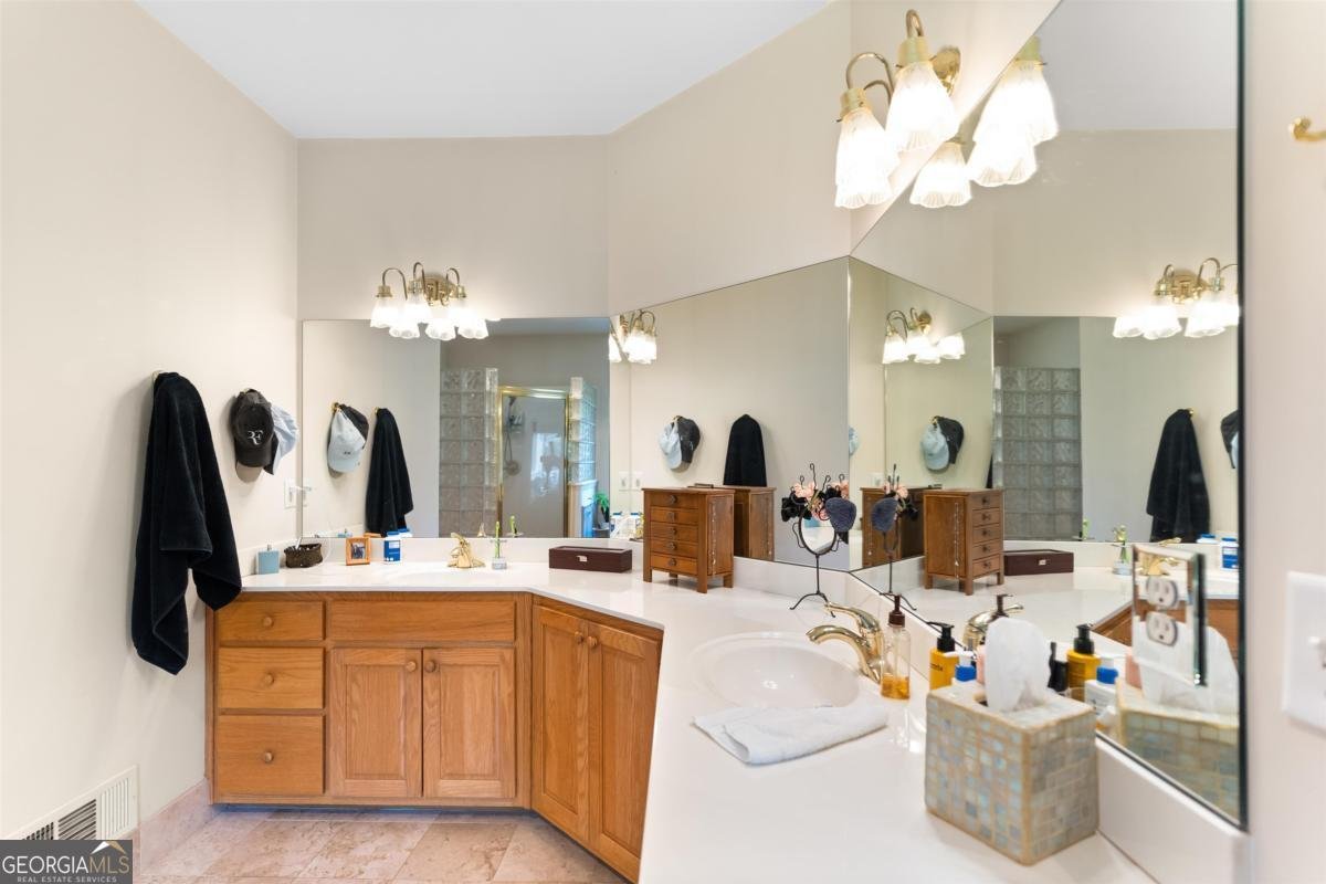 1321 Clearwater Lane White Plains - 19