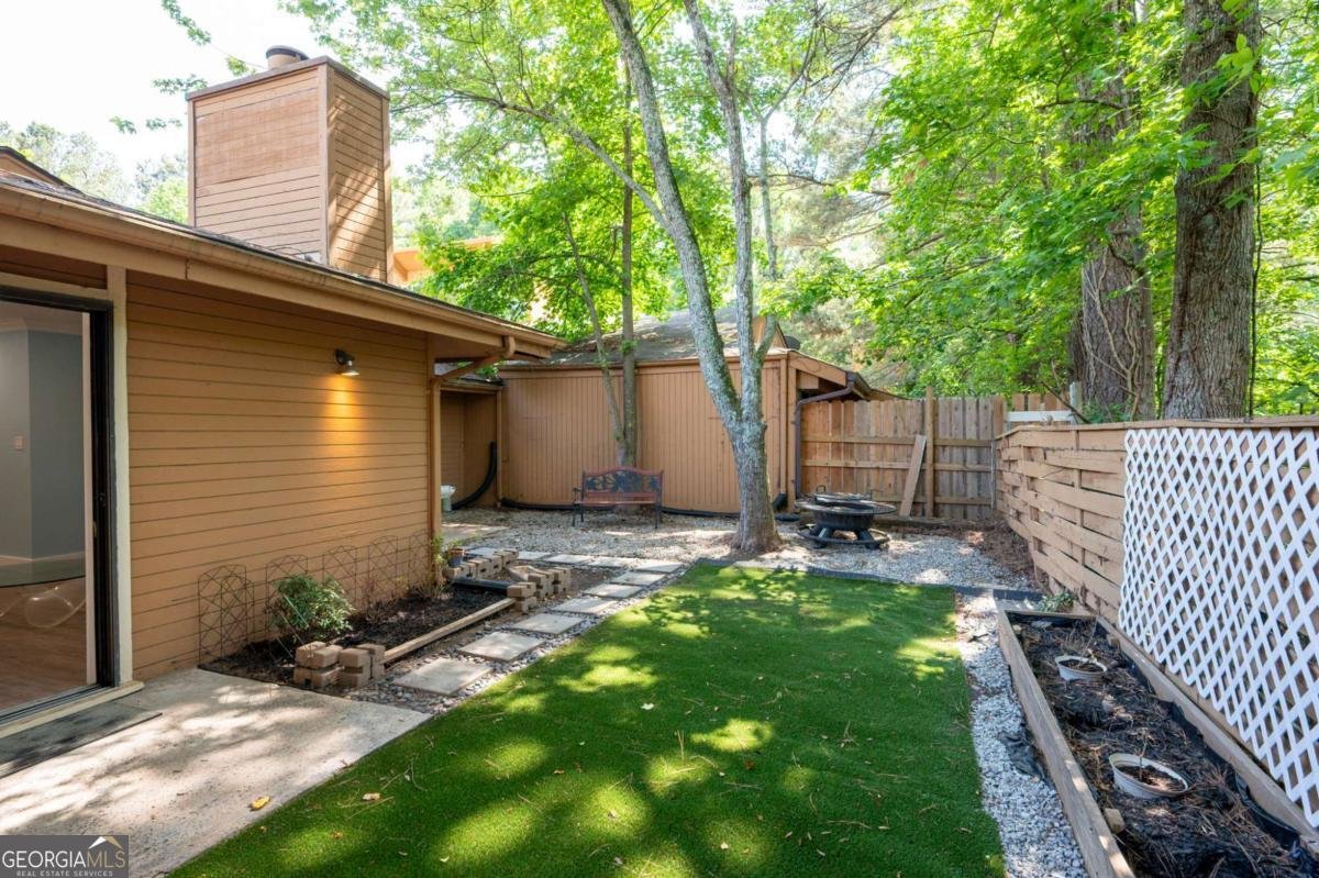 845 Lake Hollow Boulevard Marietta - 12