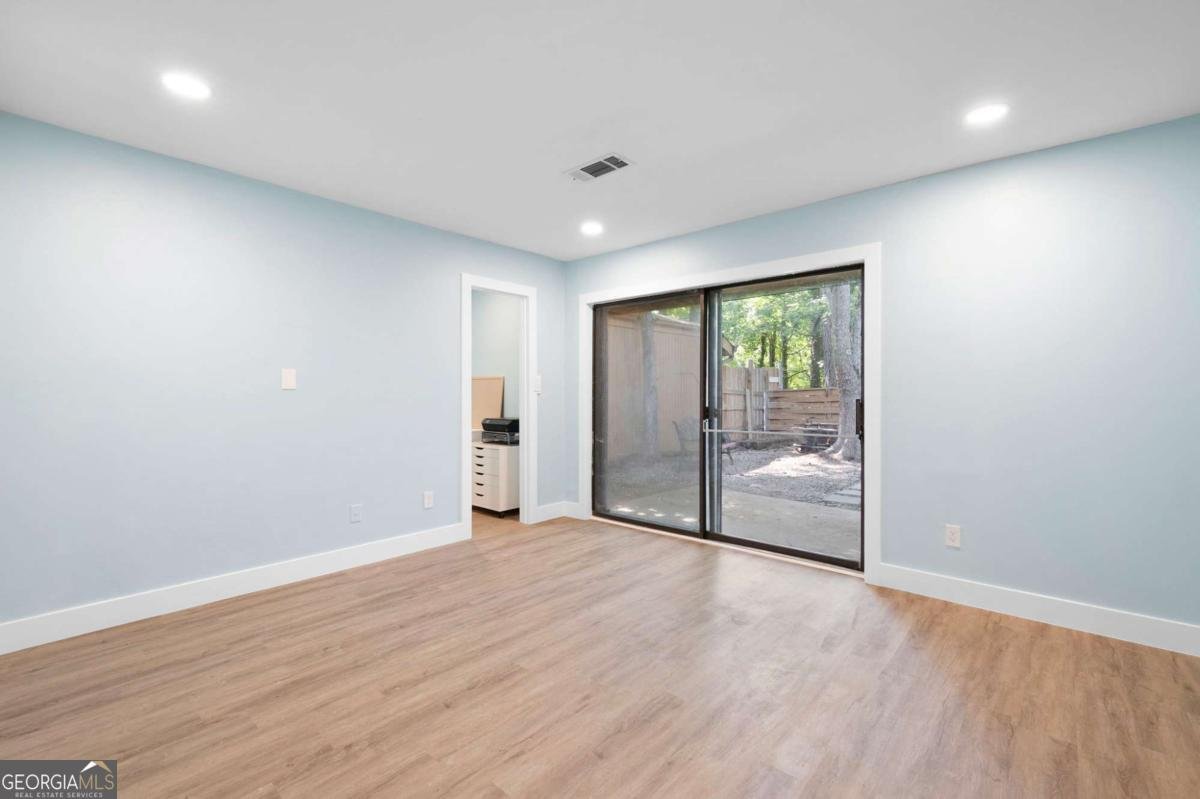 845 Lake Hollow Boulevard Marietta - 17
