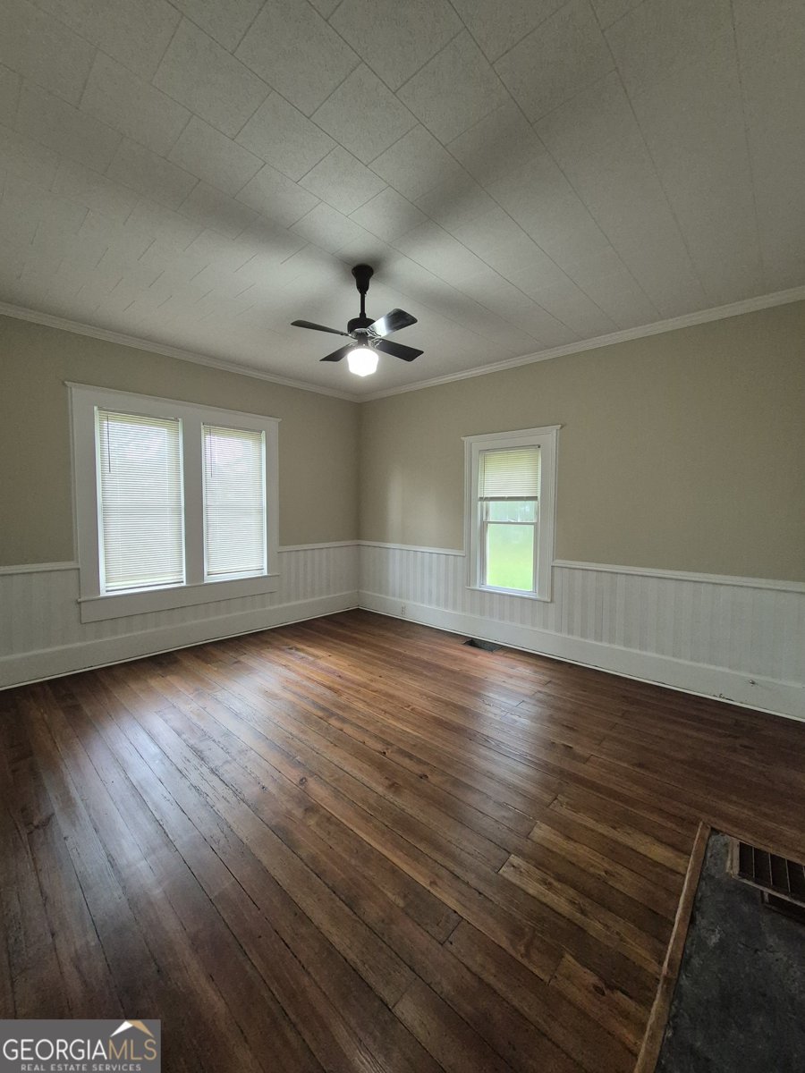 193 Broad Street Winder - 14