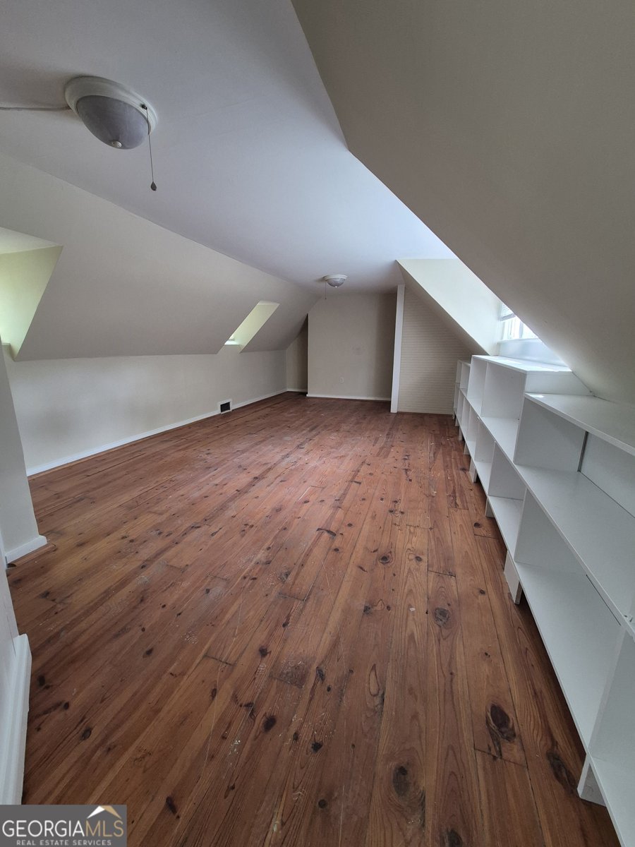 193 Broad Street Winder - 19