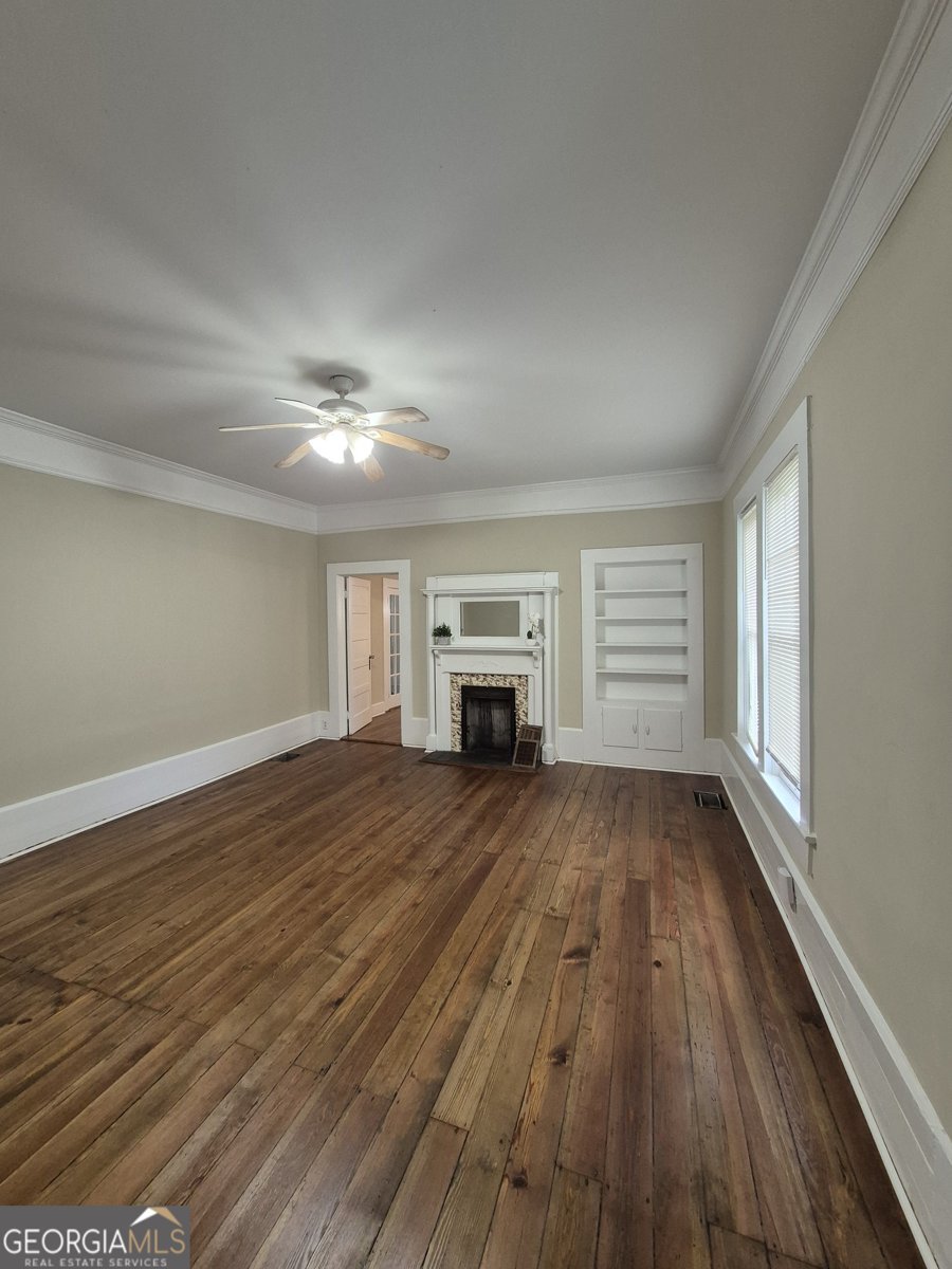 193 Broad Street Winder - 6