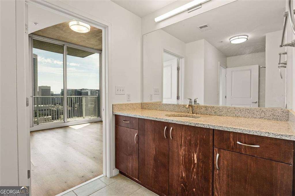 860 PEACHTREE Street Atlanta - 18