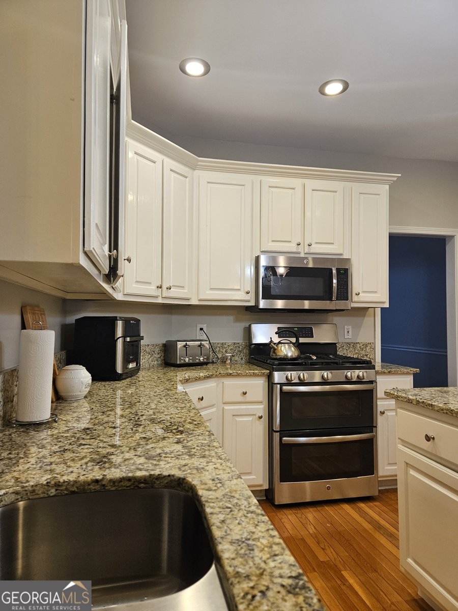 1270 HERITAGE LAKES Drive Mableton - 18