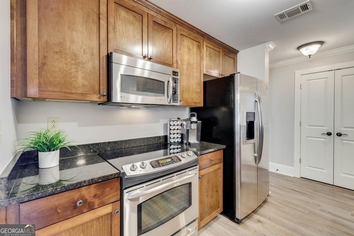 1010 D Portage Trail Greensboro - 12