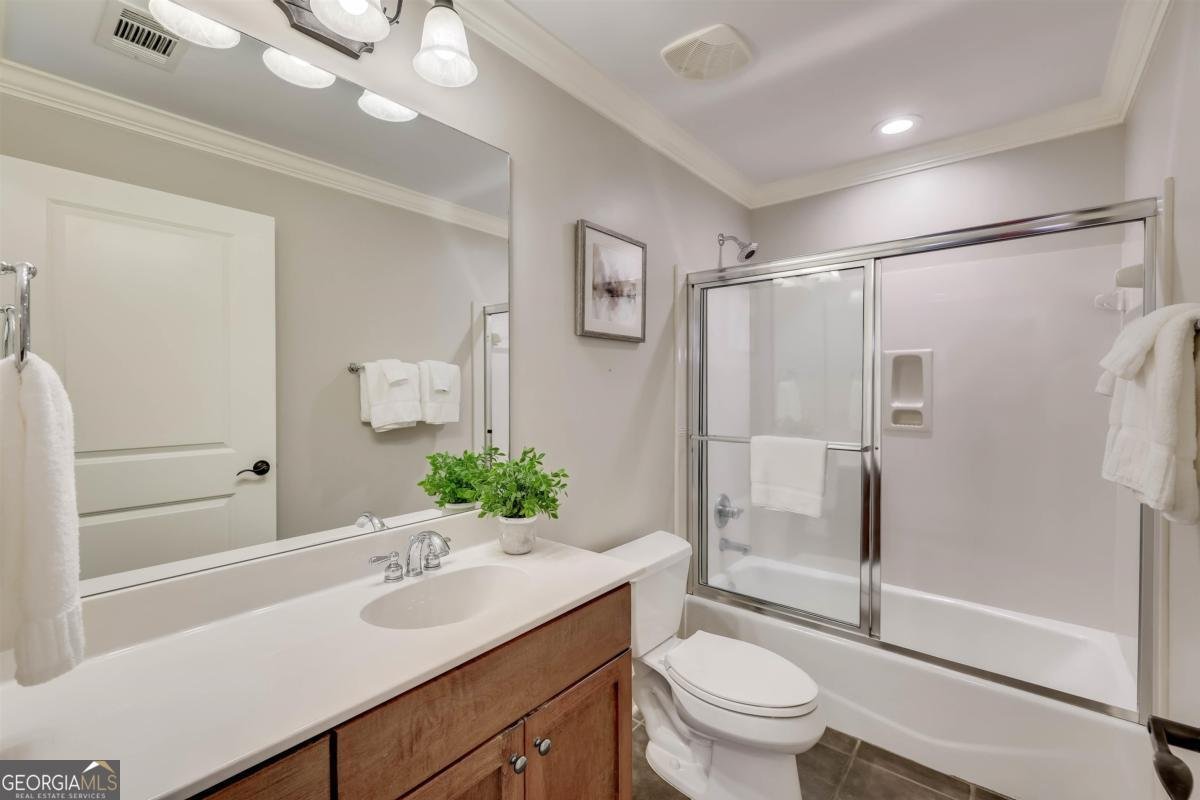 1010 D Portage Trail Greensboro - 47