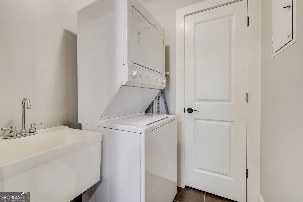 1010 D Portage Trail Greensboro - 48