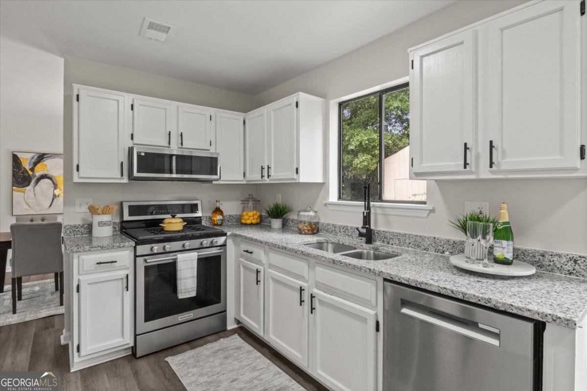 4912 BAYSIDE Court Stone Mountain - 14